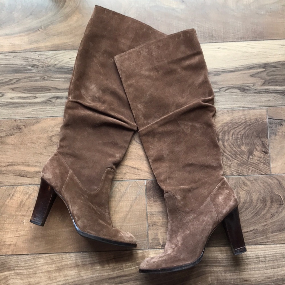 BANANA REPUBLIC brown suede heeled boots